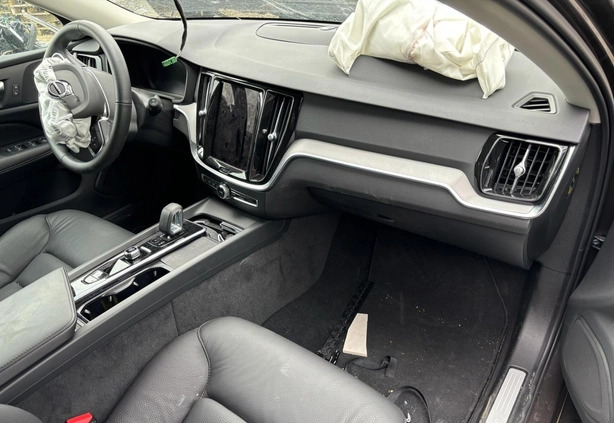 Volvo V60 cena 59900 przebieg: 20500, rok produkcji 2023 z Wrocław małe 781